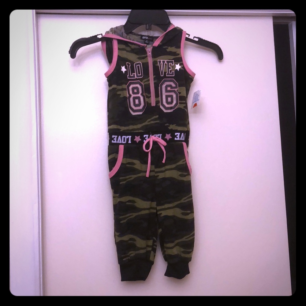 Summer jumpsuit for a girl.